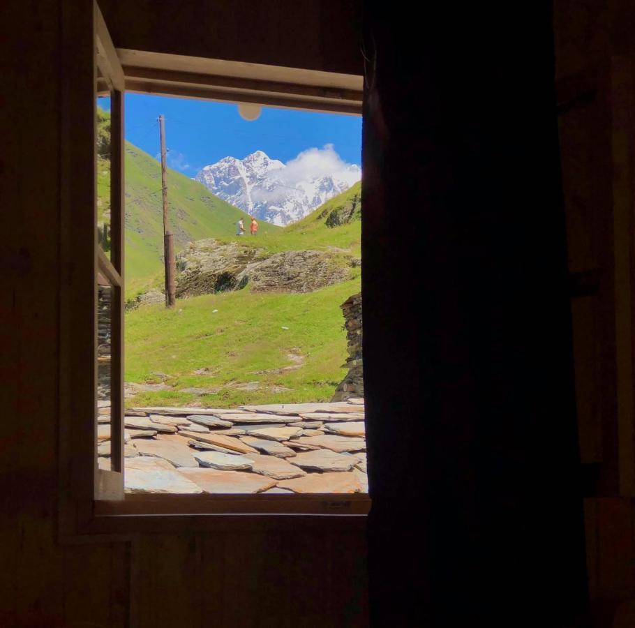 Ushguli 12 Century Hotel Exterior photo