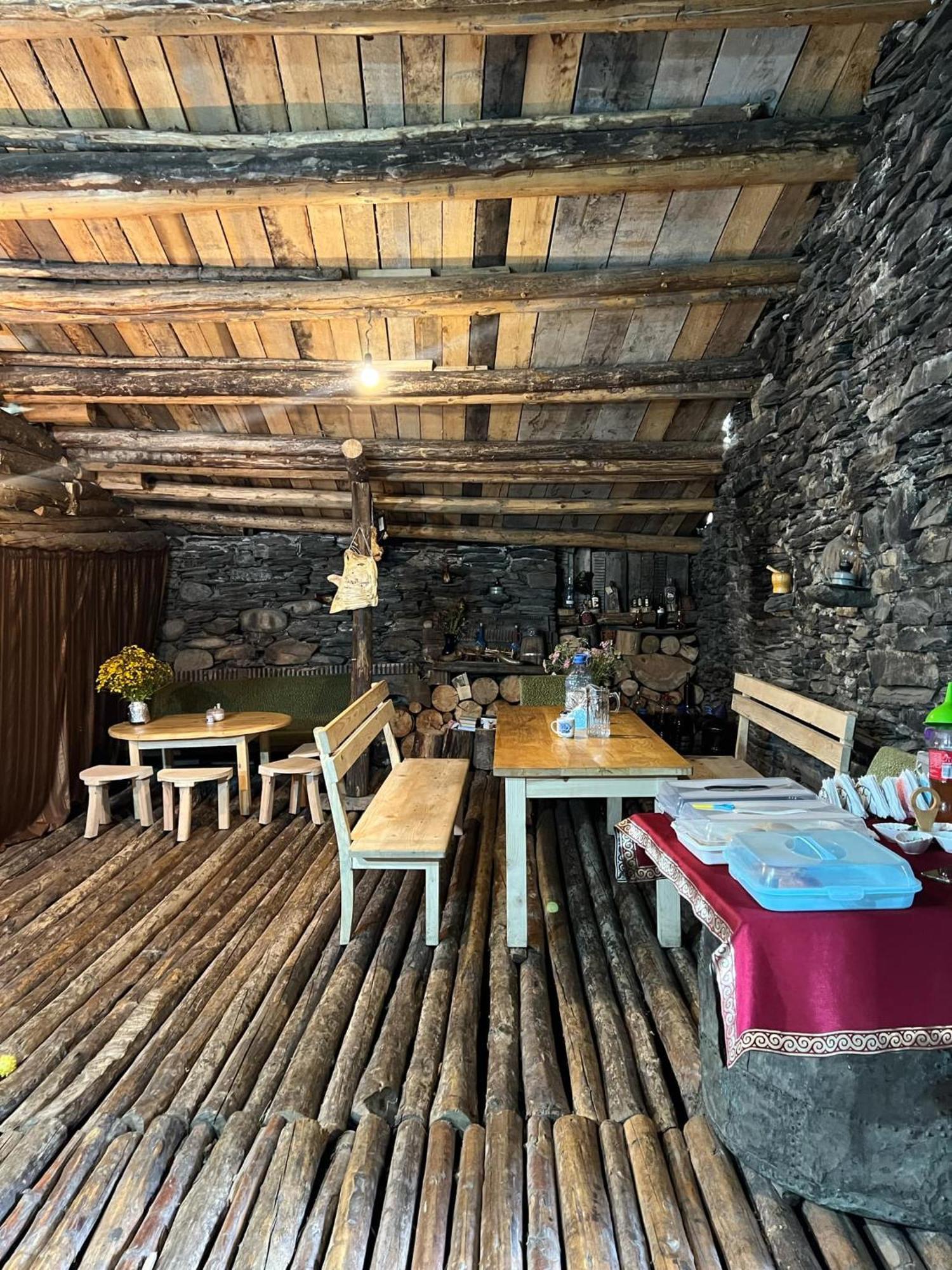 Ushguli 12 Century Hotel Exterior photo
